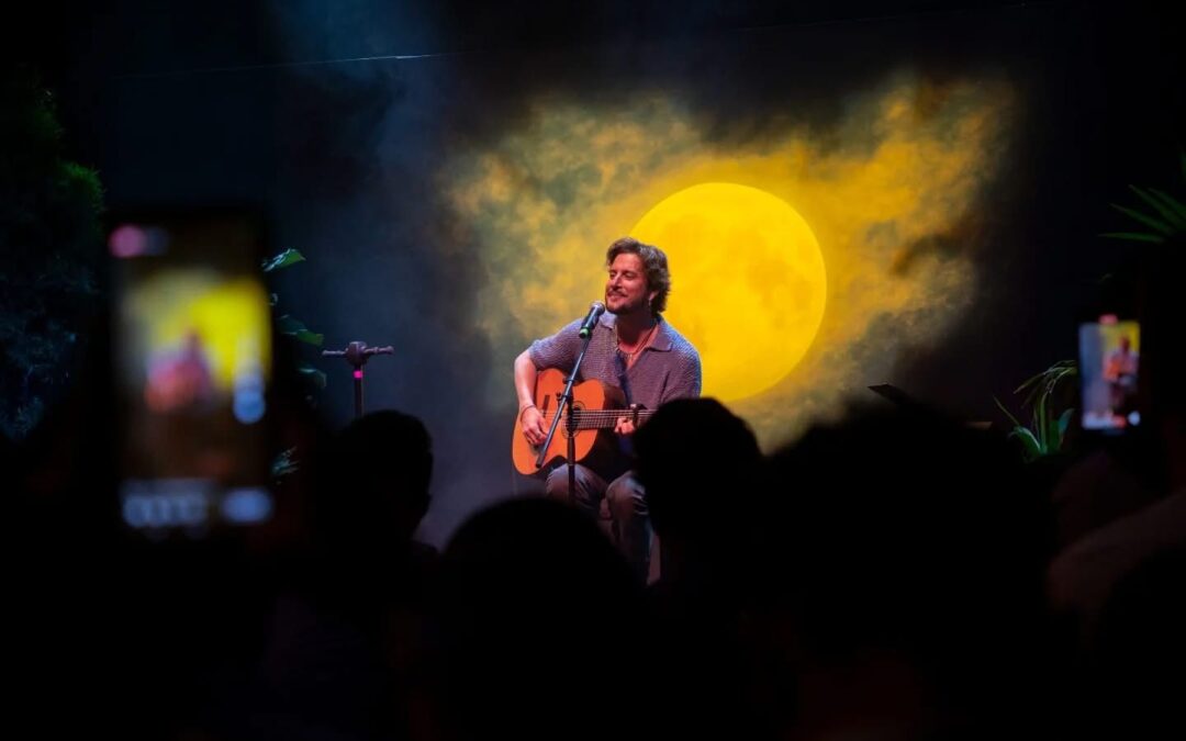 Manuel Carrasco enamora a México con el adelanto de su nuevo álbum «Pueblo salvaje».