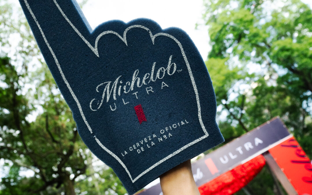 Michelob Ultra celebra ocho años en el Maratón de la CDMX