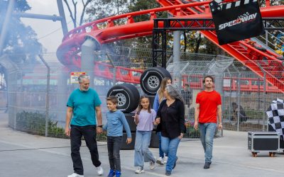 Ya puedes subir a la nueva montaña rusa: «Speedway Stunt Coaster» en Six Flags México