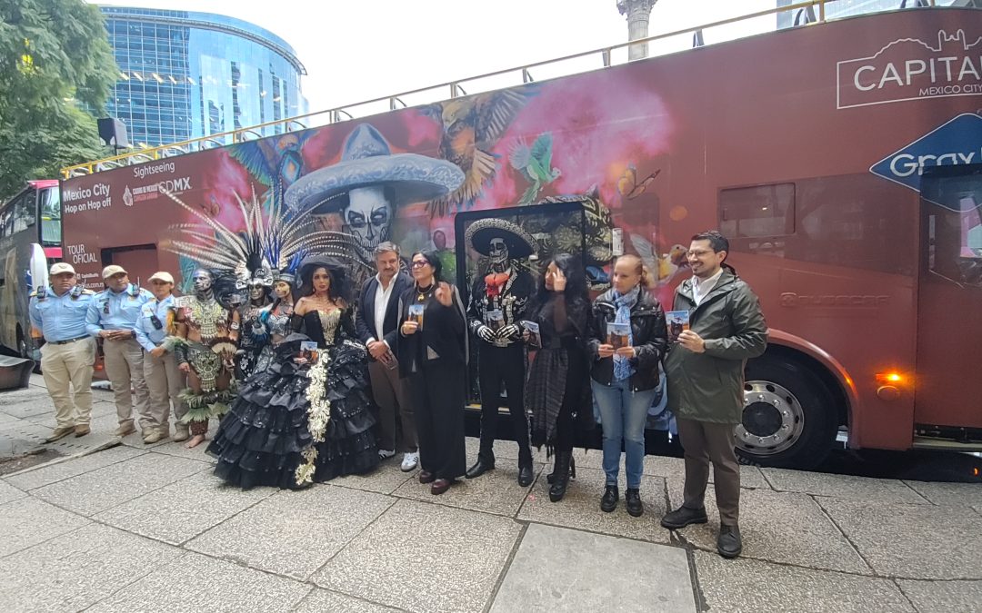 Inauguran en la ciudad de México el «Charro Bús»